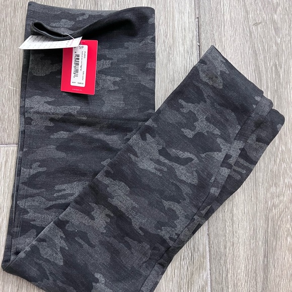 Spanx Leggings - Picture 1 of 4